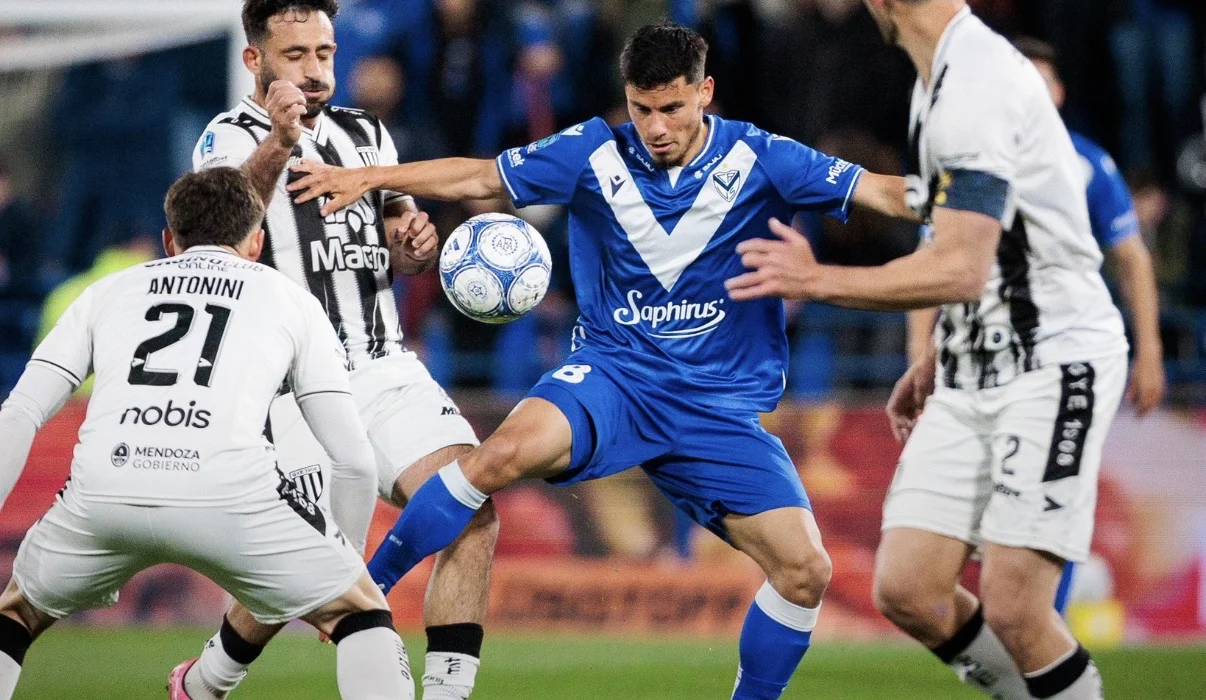 Vélez se recuperó en el Clausura y venció a Gimnasia de Mendoza