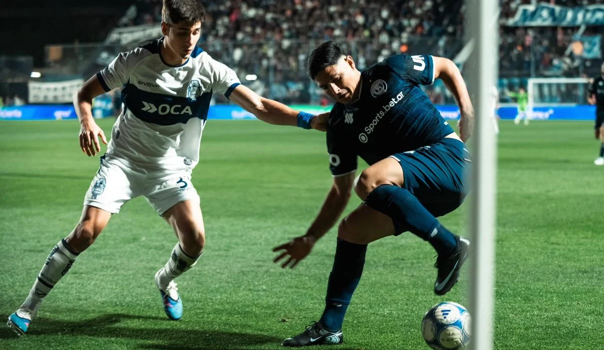 Independiente Rivadavia dejó dos puntos en el camino y empató 1-1 con Gimnasia