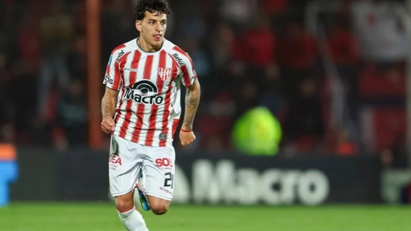 Lázaro abrió la cuenta para Instituto ante Independiente