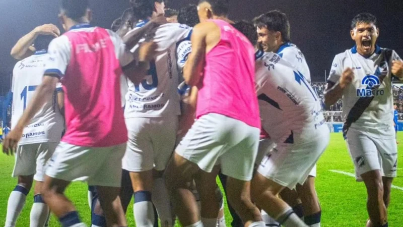 Juventud Antoniana arrasó y goleó en la ida a Sol de América