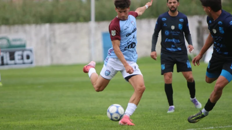 UAI Urquiza rescató un empate agónico ante Liniers por la permanencia