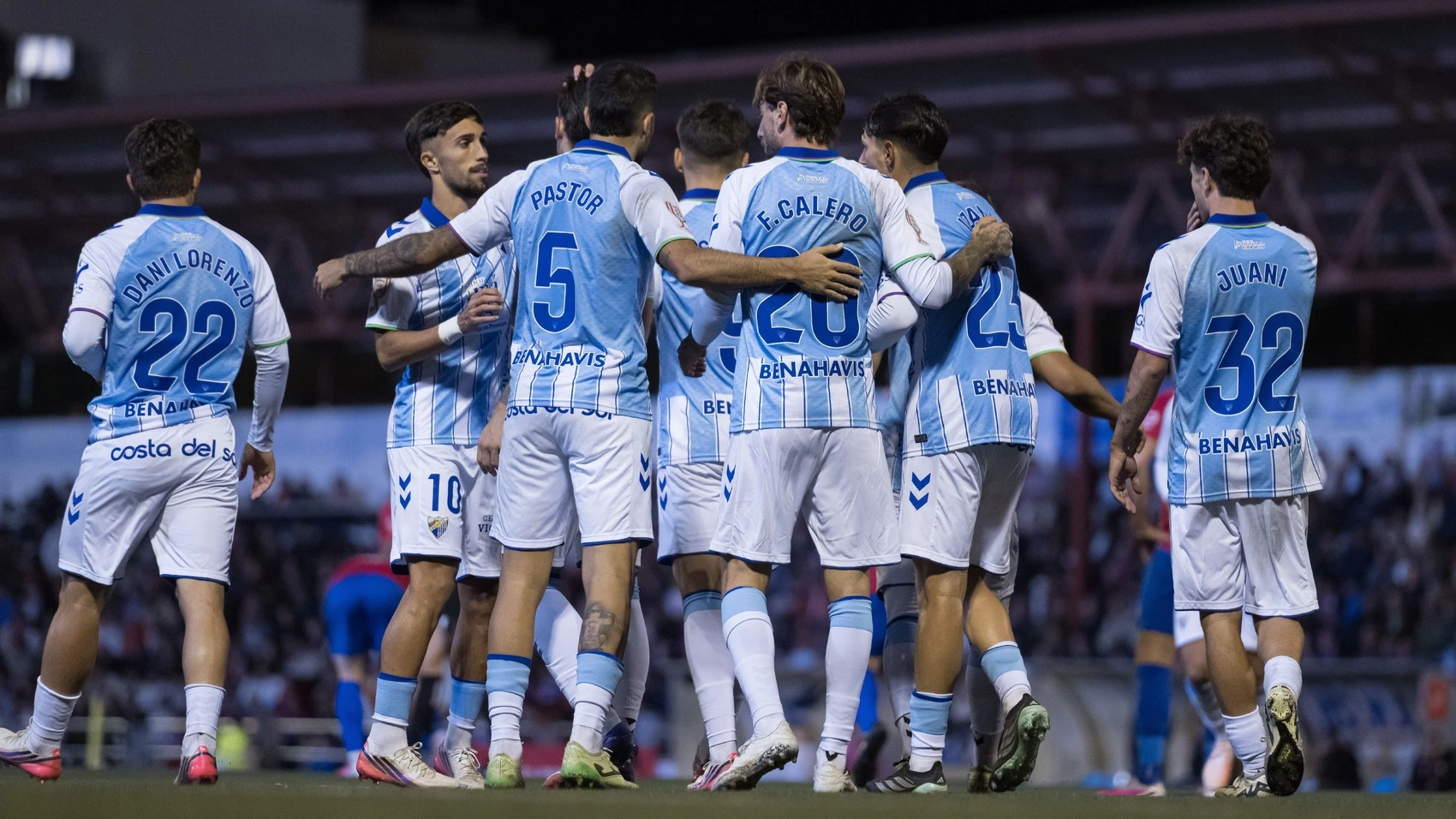 Málaga trabajó pero terminó goleando en el final a Sporting de Alcázar