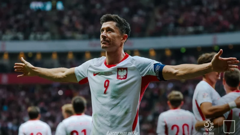 Polonia aplastó a Rumania con gran show goleador de Robert Lewandowski
