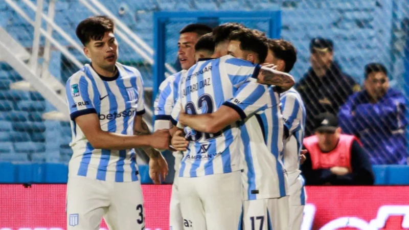 Racing terminó apretado pero ganó bien tras la salida de Vojvoda: Estudiantes de Río Cuarto al borde del descenso