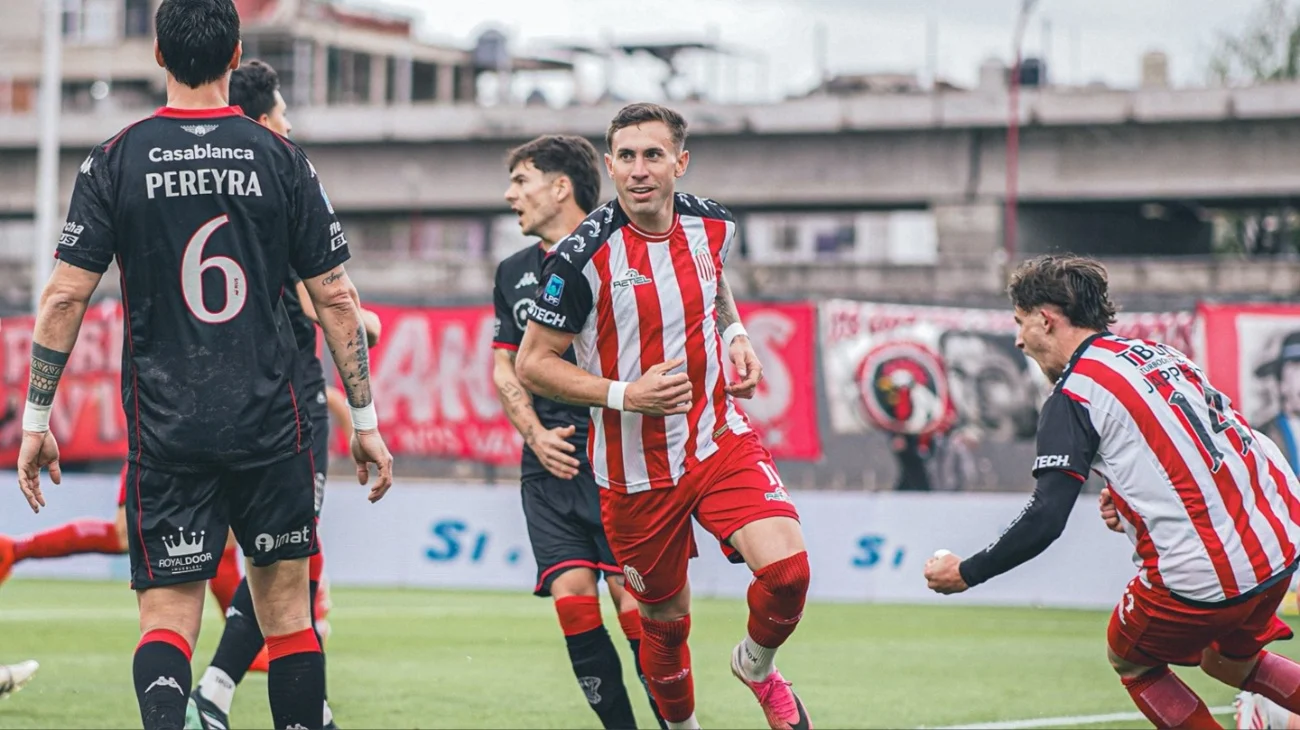 Barracas Central frenó la remontada de Huracán con Norberto Briasco cumpliendo la ley del ex