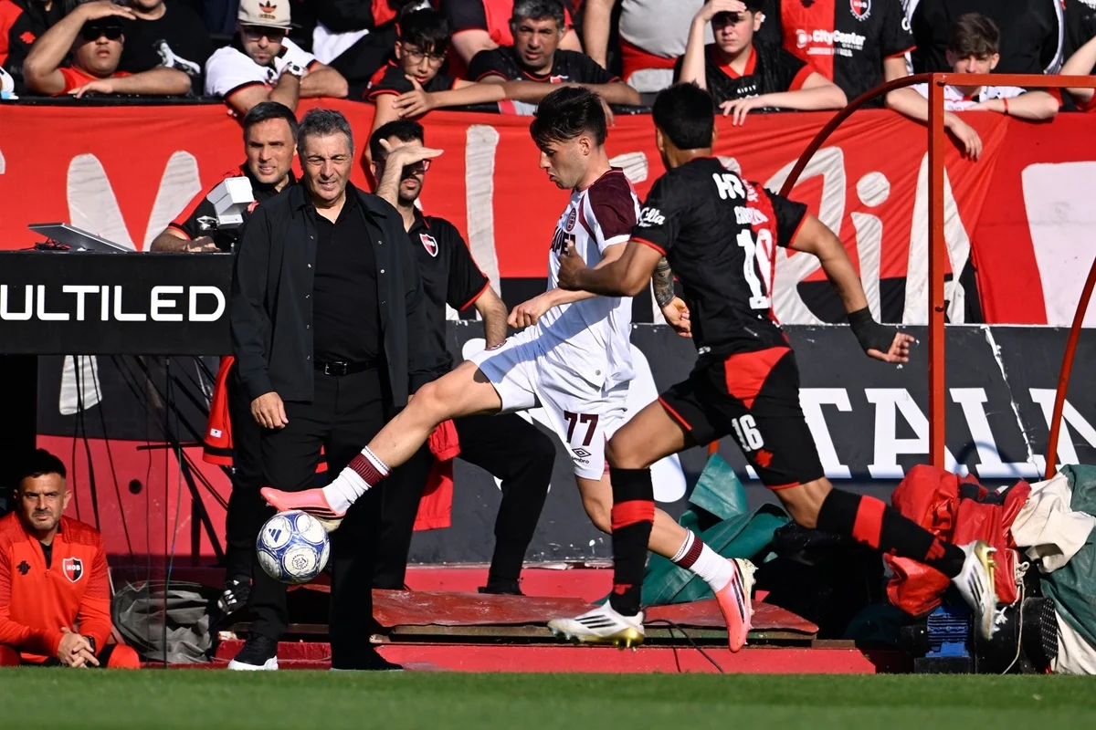 Newell’s y Lanús no movieron la aguja en la tarde del sábado