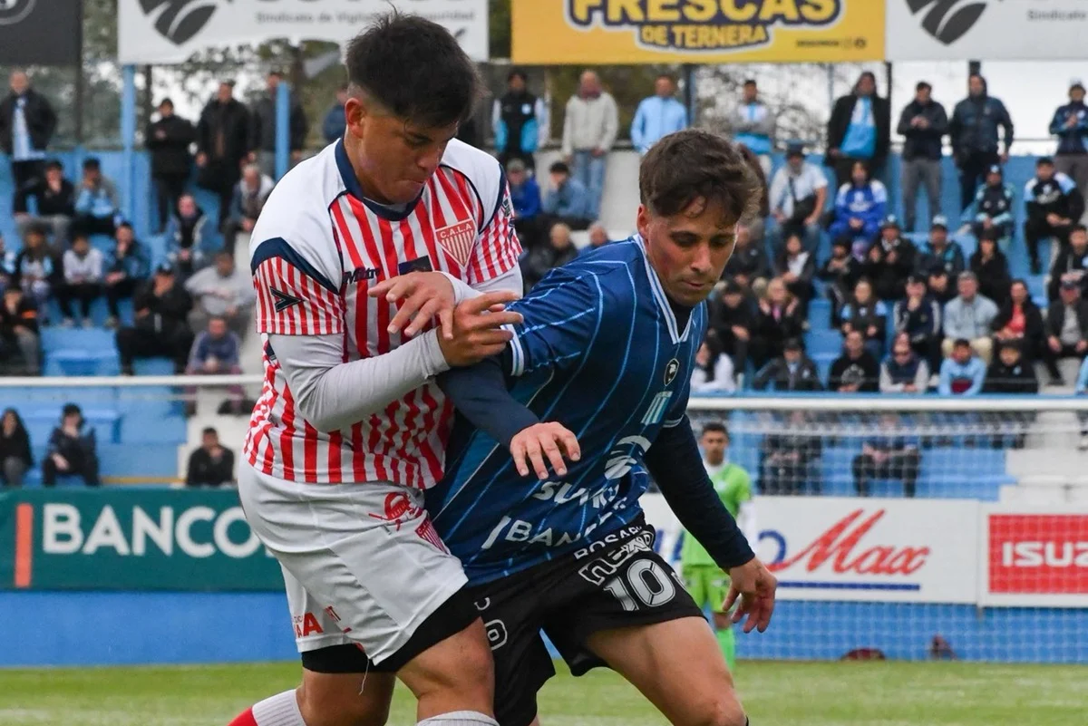 Racing de Córdoba le ganó a Los Andes con aroma a salvación