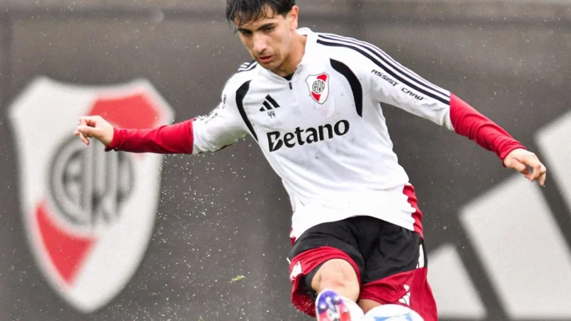 River goleó a Atlético Escobar en un amistoso
