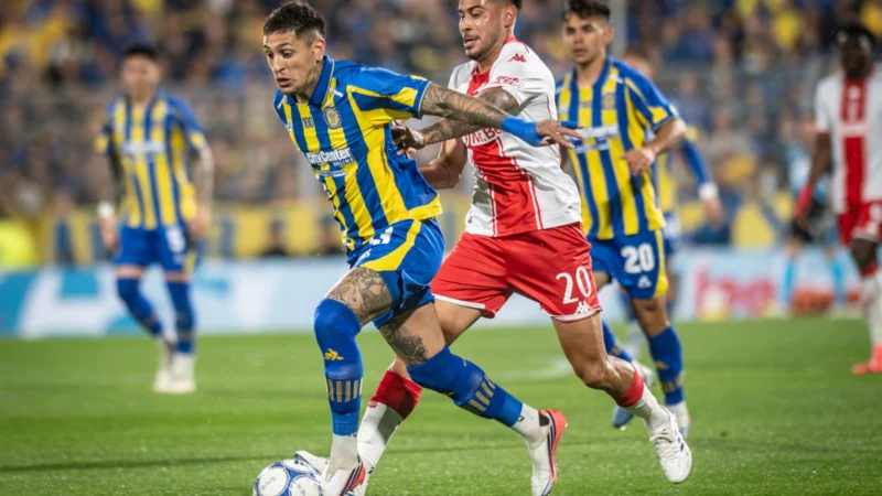 Rosario Central superó 2-0 a Huracán en Arroyito y es puntero momentáneamente de la tabla anual
