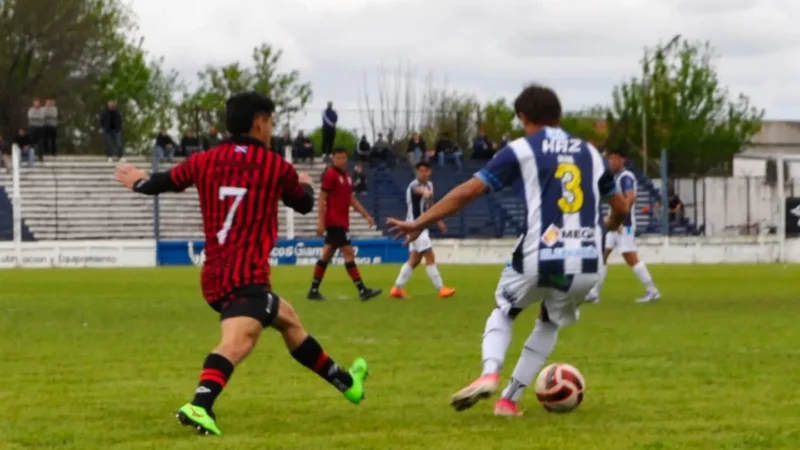 El Linqueño y Douglas Haig empataron sin goles