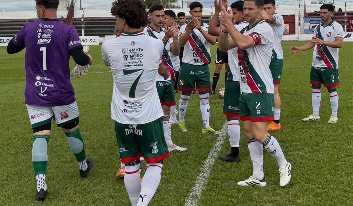 Sportivo Las Parejas dio la nota y eliminó a Defensores en Ramallo