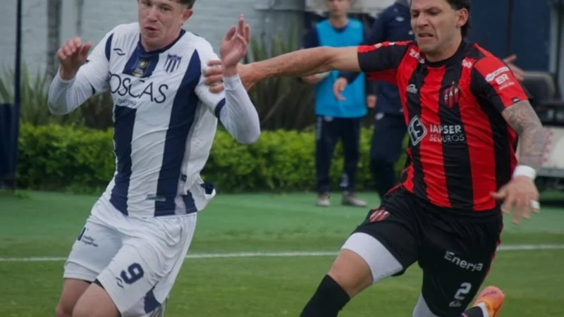 Tristán Suárez mantuvo la cima y complicó a Patronato con el descenso