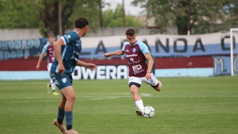 UAI Urquiza le ganó a Villa San Carlos y calentó el descenso en Primera B