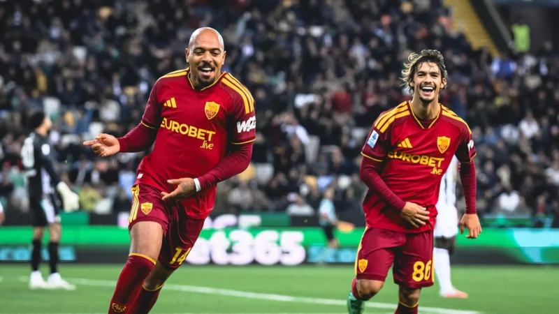 Roma goleó a Udinese y mantuvo la llama de la ilusión en la Serie A