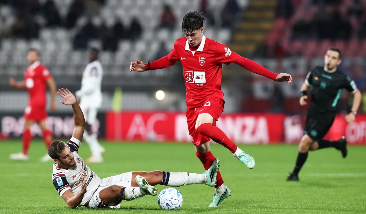 Monza frenó a Cagliari con un lapidario 4 a 0 en Serie A