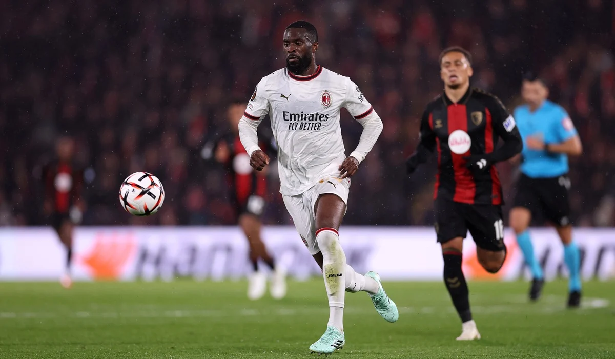 Bournemouth aprovechó la pesadilla del Milan y ganó en Europa League