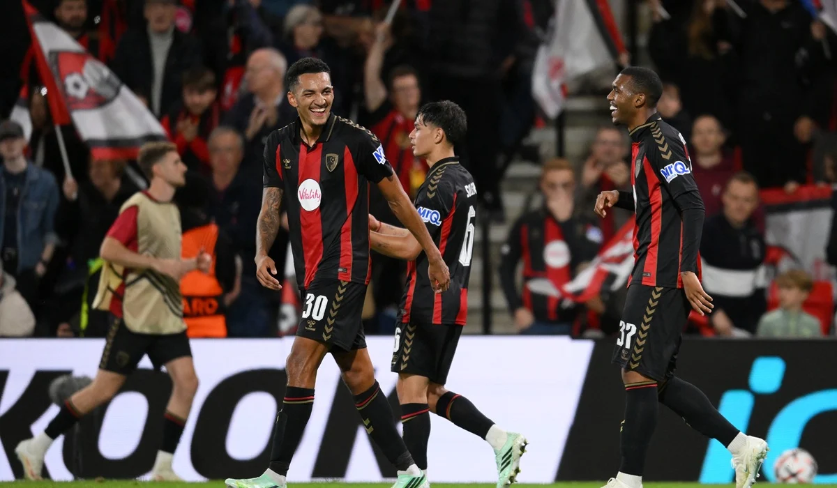 Goles brasileños para el triunfo de Bournemouth en la UEFA Europa League