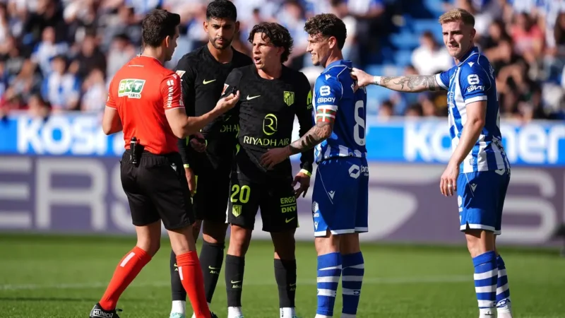 Polémico penal para Alavés y estallido del Atlético: el argentino Lucas Boyé marcó el empate