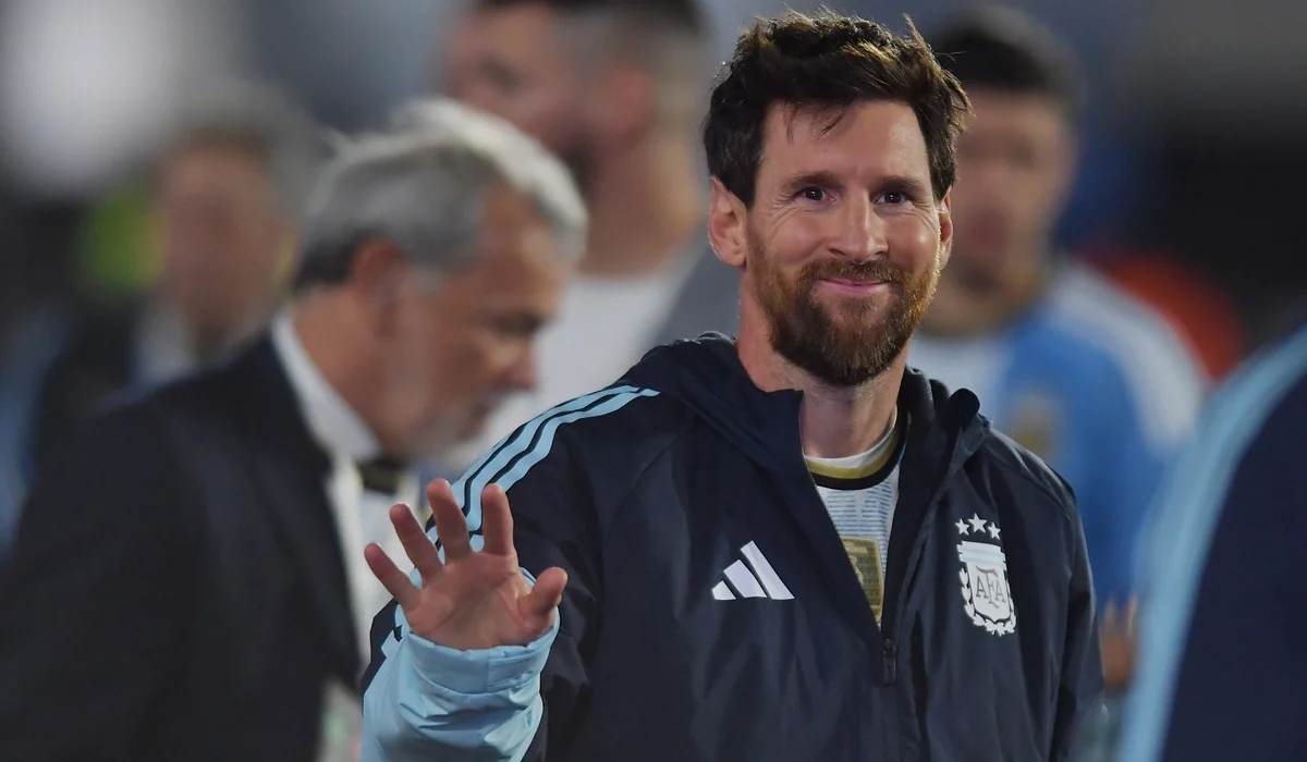 Lionel Messi extendió su adiós con palabras para su familia, cuerpos técnicos y Diego Maradona
