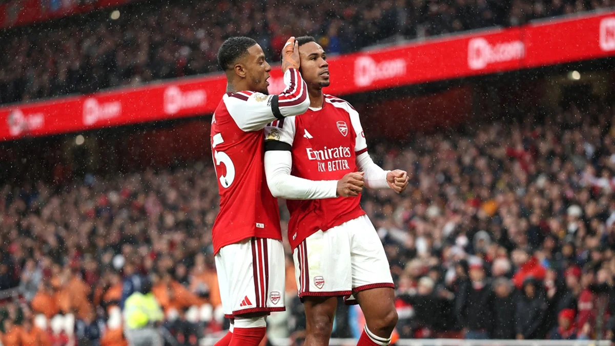 Arsenal ganó con el sello Arteta y alcanzó a Manchester City en el liderazgo de la Premier League