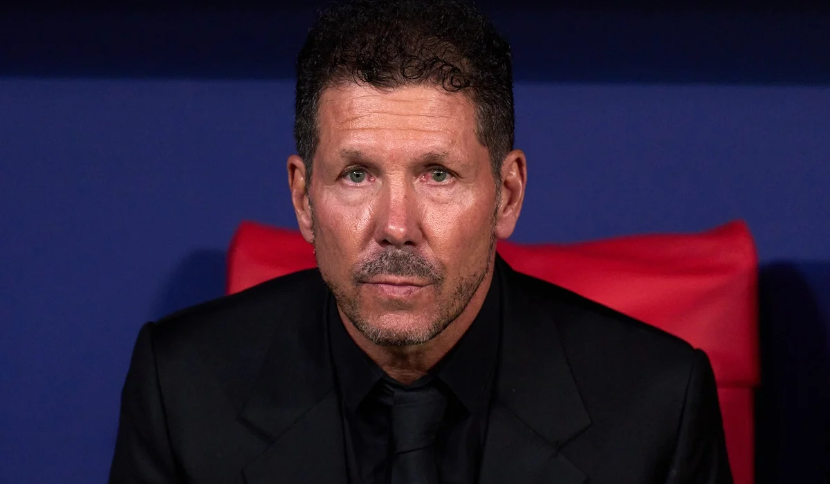 Una alerta de tormenta interrumpió la conferencia de prensa de Diego Simeone