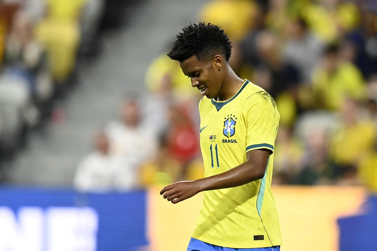 Estevão marcó un golazo y lleva seis en nueve partidos con la Selección de Brasil