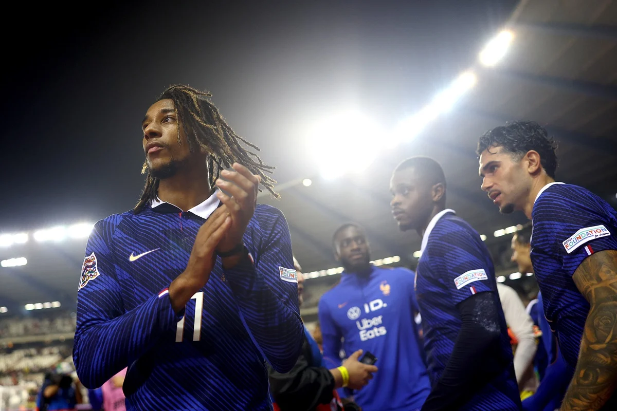 Michael Olise marcó un golazo de tiro libre en Francia – Italia
