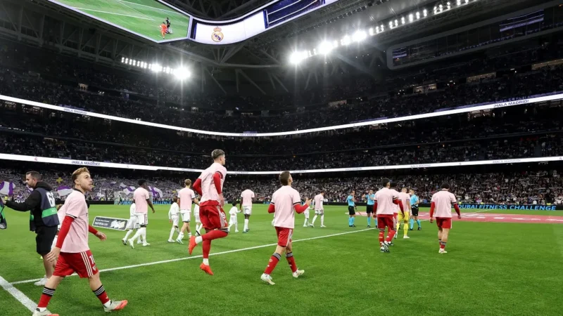 Hinchas del Real Madrid estallaron contra Tebas, Laporta y Negreira con cánticos en el Bernabéu