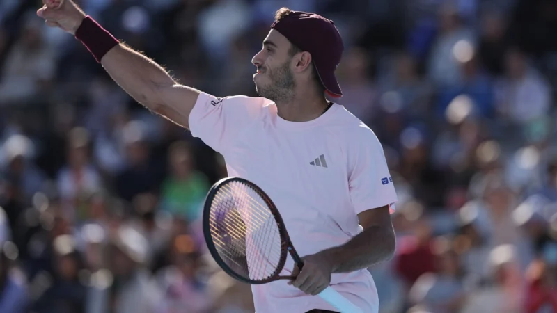 Francisco Cerúndolo avanzó a octavos de final en el ATP 500 de China