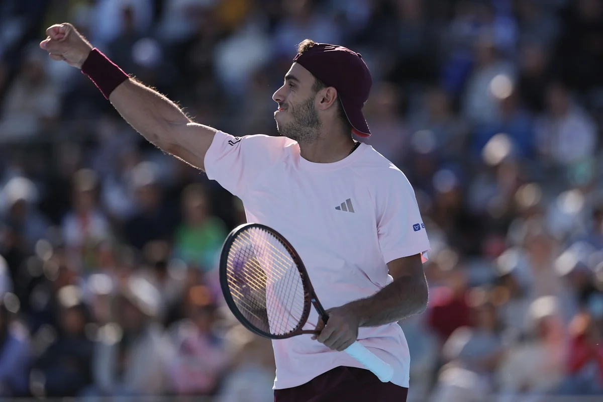 Francisco Cerúndolo avanzó a octavos de final en el ATP 500 de China