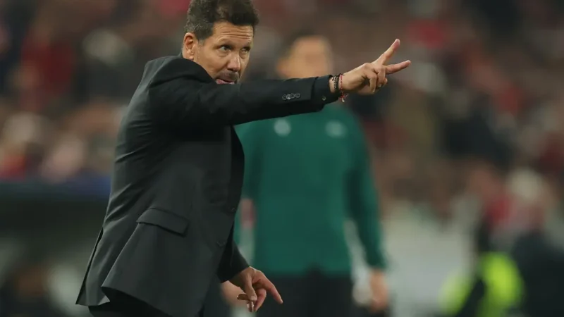 Diego Simeone: «Atlético de Madrid le puede competir al Barcelona»