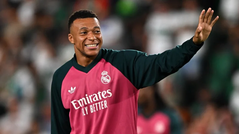 Mbappé entrenó con el Real Madrid a 10 días de su lesión con Francia