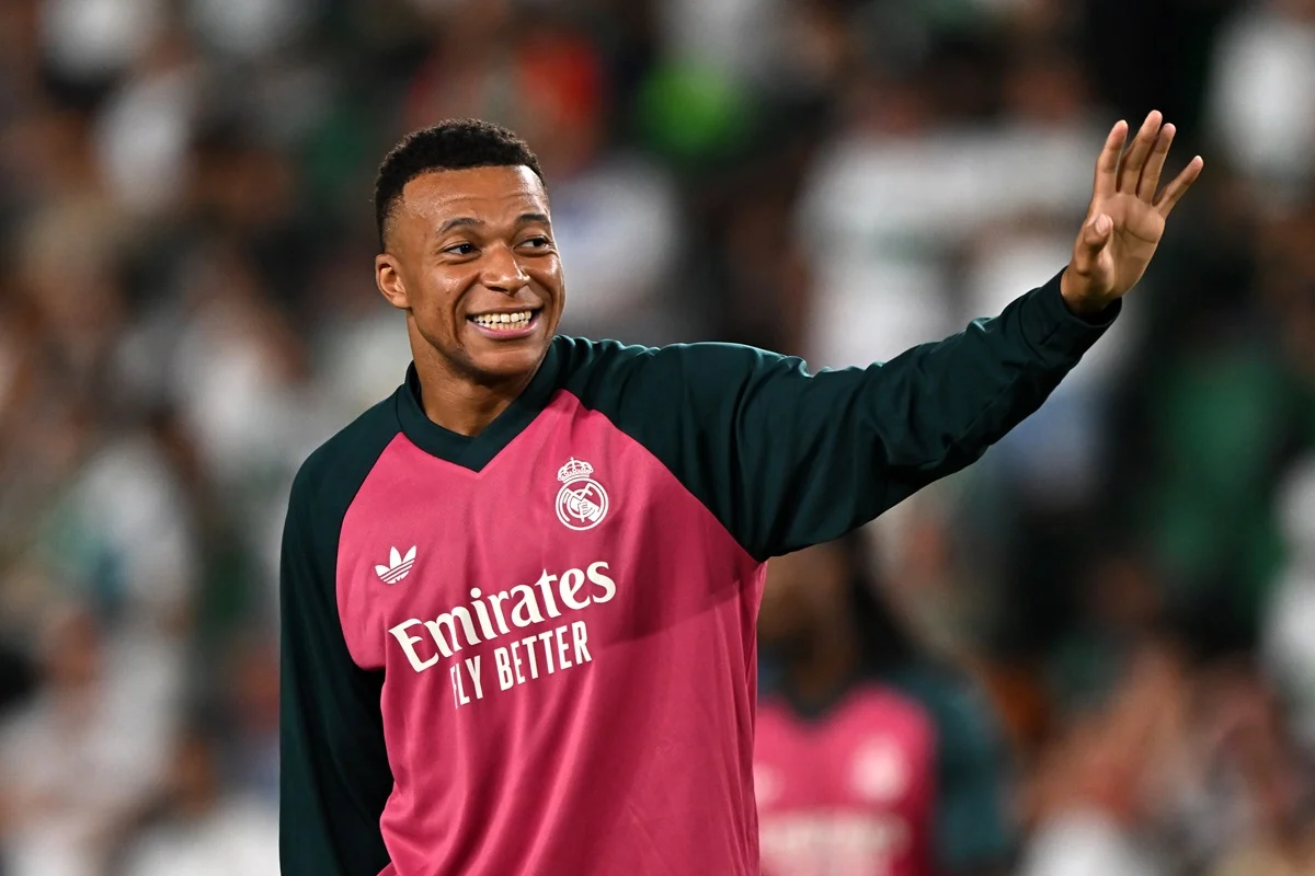 Mbappé entrenó con el Real Madrid a 10 días de su lesión con Francia