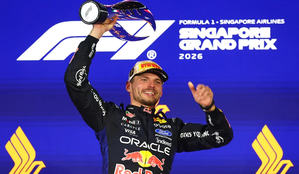Max Verstappen celebró 250 carreras de Fórmula 1 con su primera victoria en el GP Singapur