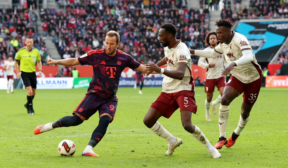 Bayern Múnich salvó el invicto pese al mal partido de Neuer en Augsburgo