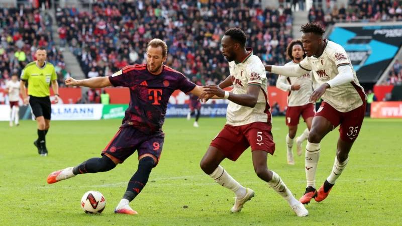 Bayern Múnich salvó el invicto pese al mal partido de Neuer en Augsburgo