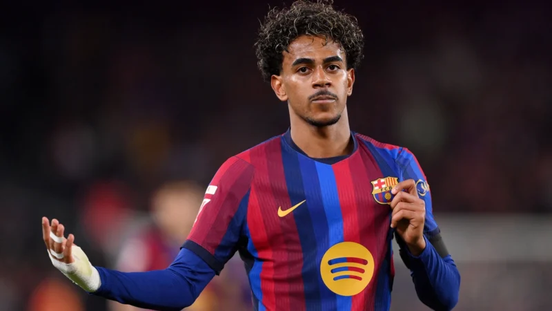 Lamine Yamal igualó a Johan Cruyff con 60 goles en Barcelona