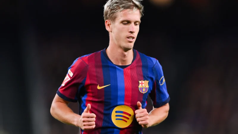 Dani Olmo sufrió una lesión ante PSG y alarmó al Barcelona
