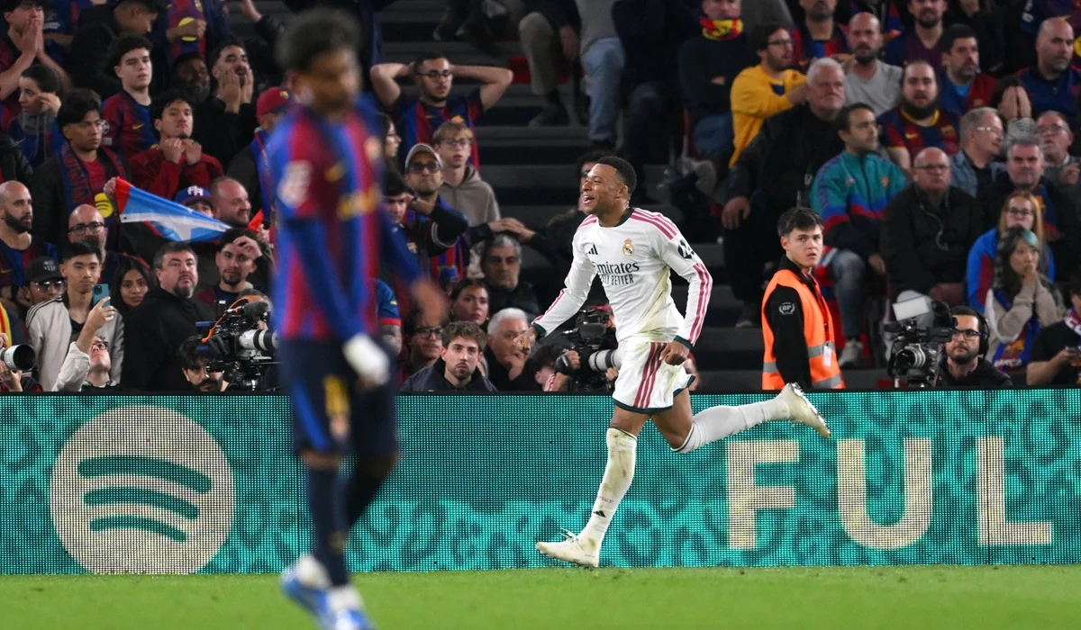 Mbappé abrió la cuenta en El Clásico entre Barcelona y Real Madrid