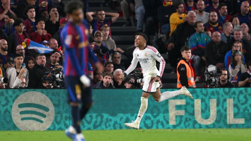 Mbappé abrió la cuenta en El Clásico entre Barcelona y Real Madrid