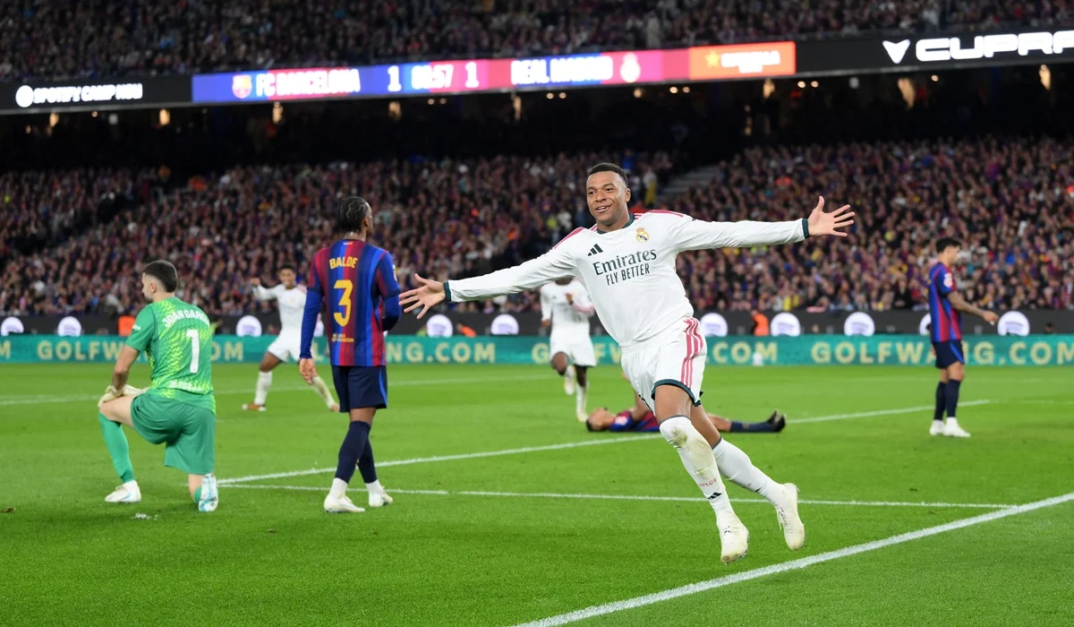 Real Madrid ganó El Clásico ante Barcelona con doblete de Mbappé