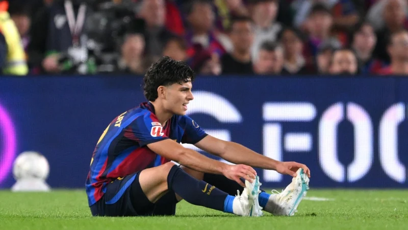 Xavi Espart salió lesionado en Barcelona en el derbi ante Real Madrid