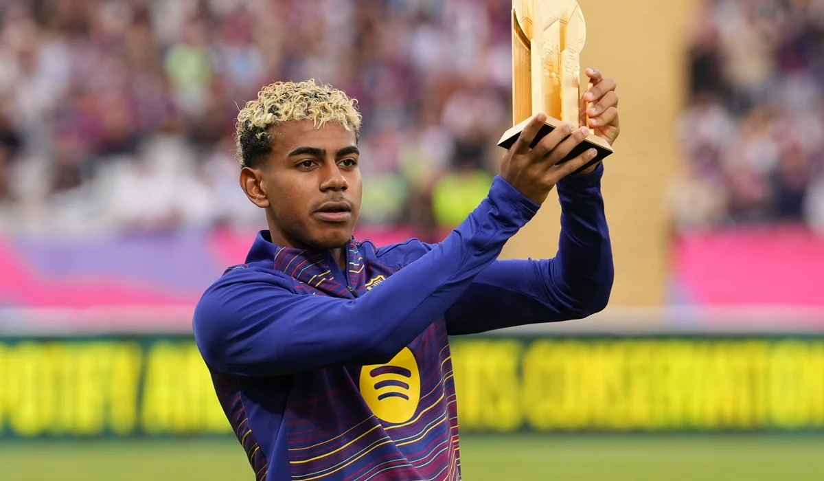 Lamine Yamal ganó por tercer año consecutivo el Trofeo Kopa