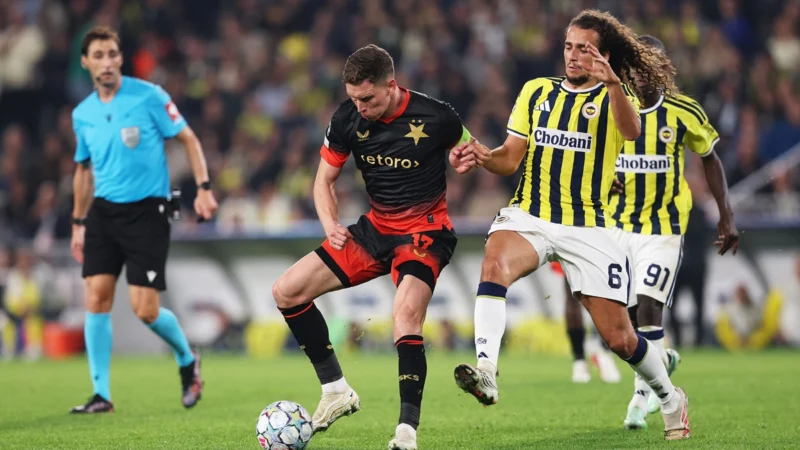 Slavia Praga rescató un empate impensado ante Fenerbahce