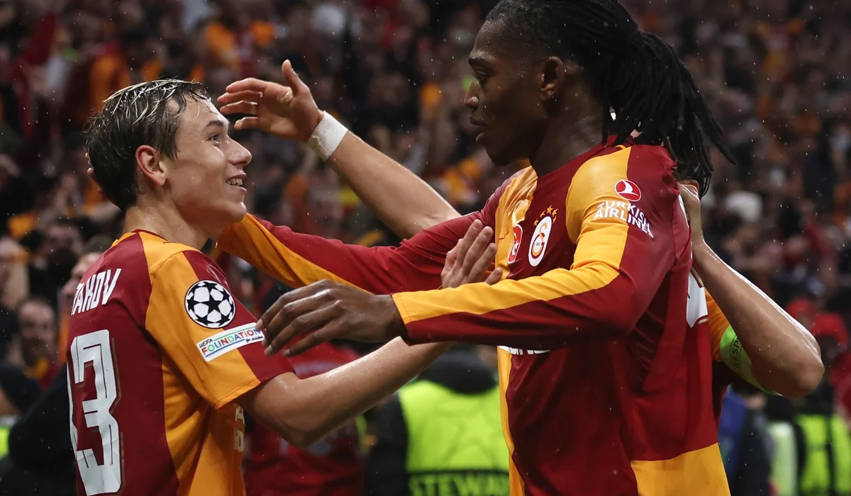 Galatasaray sorprende a Barcelona con gol de Batrakov
