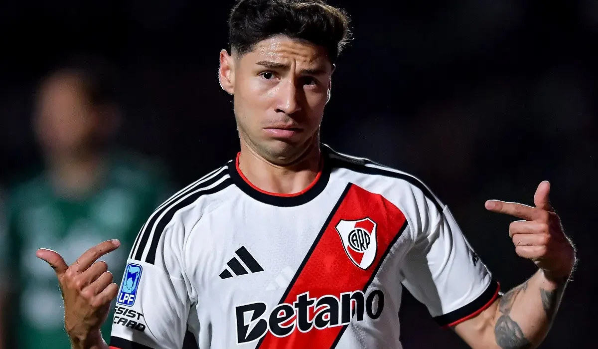 Se filtró la camiseta alternativa de River para 2027: homenaje a un diseño histórico