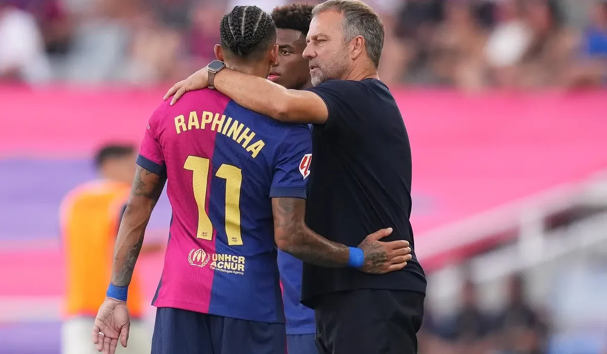 Hansi Flick y la lesión de Raphinha: «No se ve algo grave pero no jugará ante Getafe ni Galatasaray»