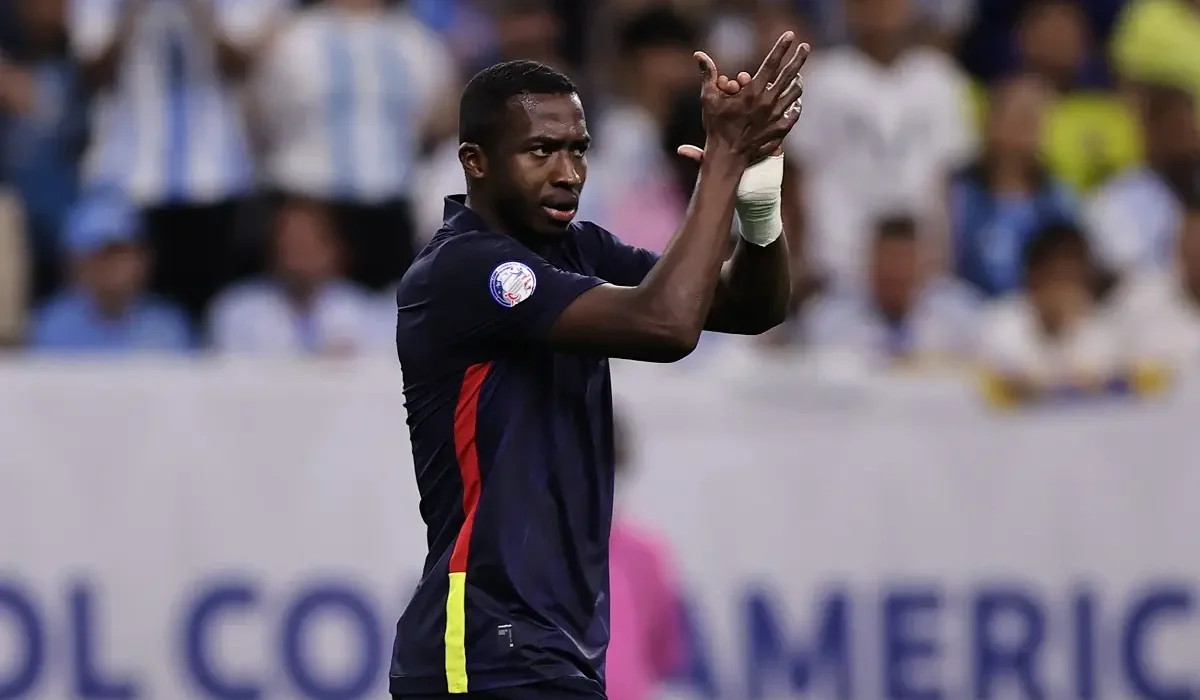 ¡Atento Huracán! Galíndez y Jordy Caicedo sumaron minutos en la derrota de Ecuador: ¿cómo les fue?