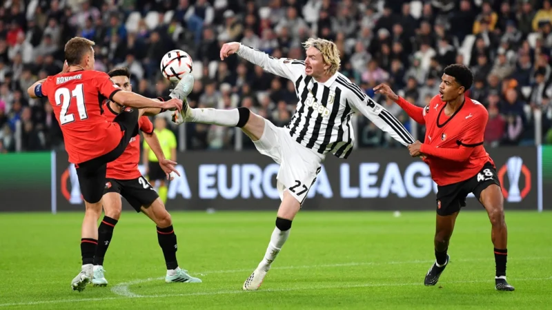 Rennes le dio una mano y Juventus empató en Europa League