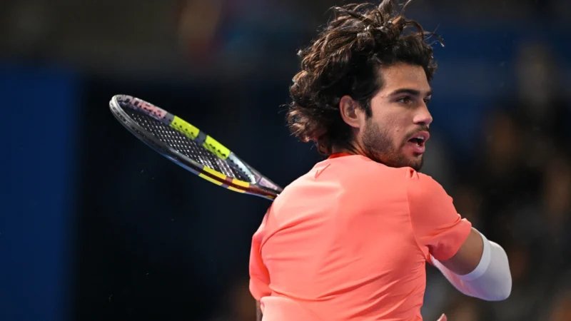 Carlos Alcaraz avanzó a la final del ATP Tokio y va por su primer título tras la lesión de muñeca